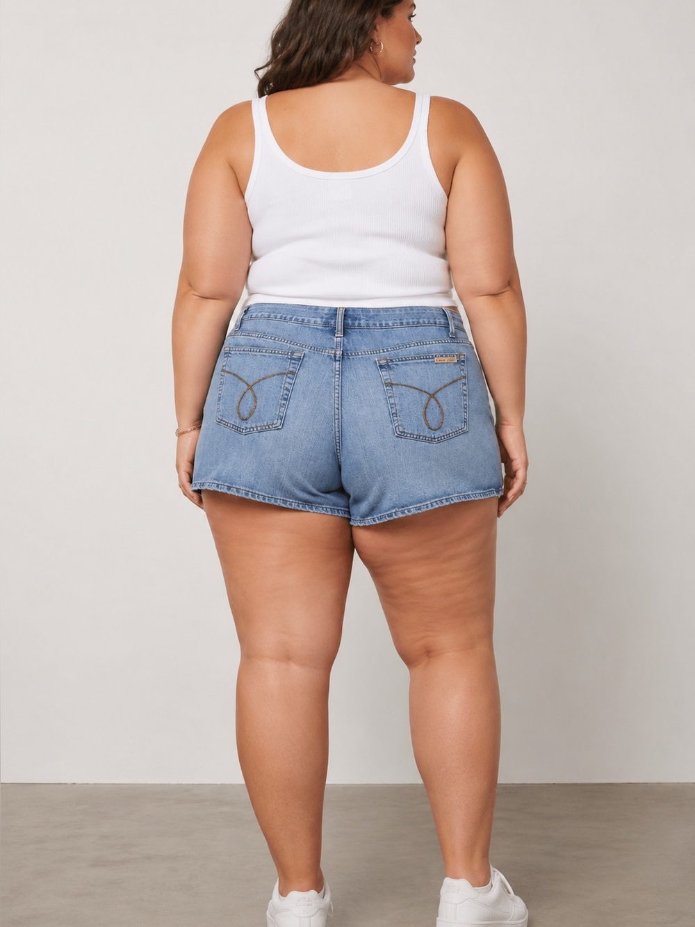 Vintage 90’s Calvin Klein Jean Shorts Denim Women’s Size 16 Lt. Wash Logo